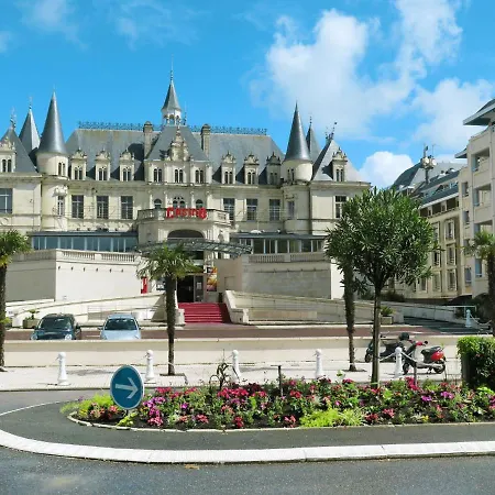 Апартаменты Les Amarres De L'aiguillon-1 By Interhome *
